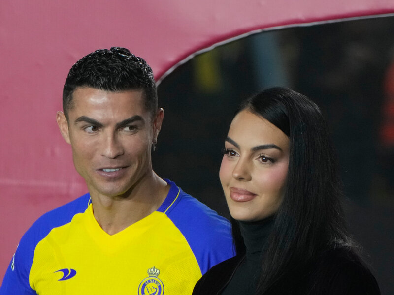 Cristiano Ronaldo wife news